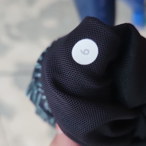 Lululemon Daily Practice Jacket, Irregular Spacebone green black Size 6 - Picture 7 of 9